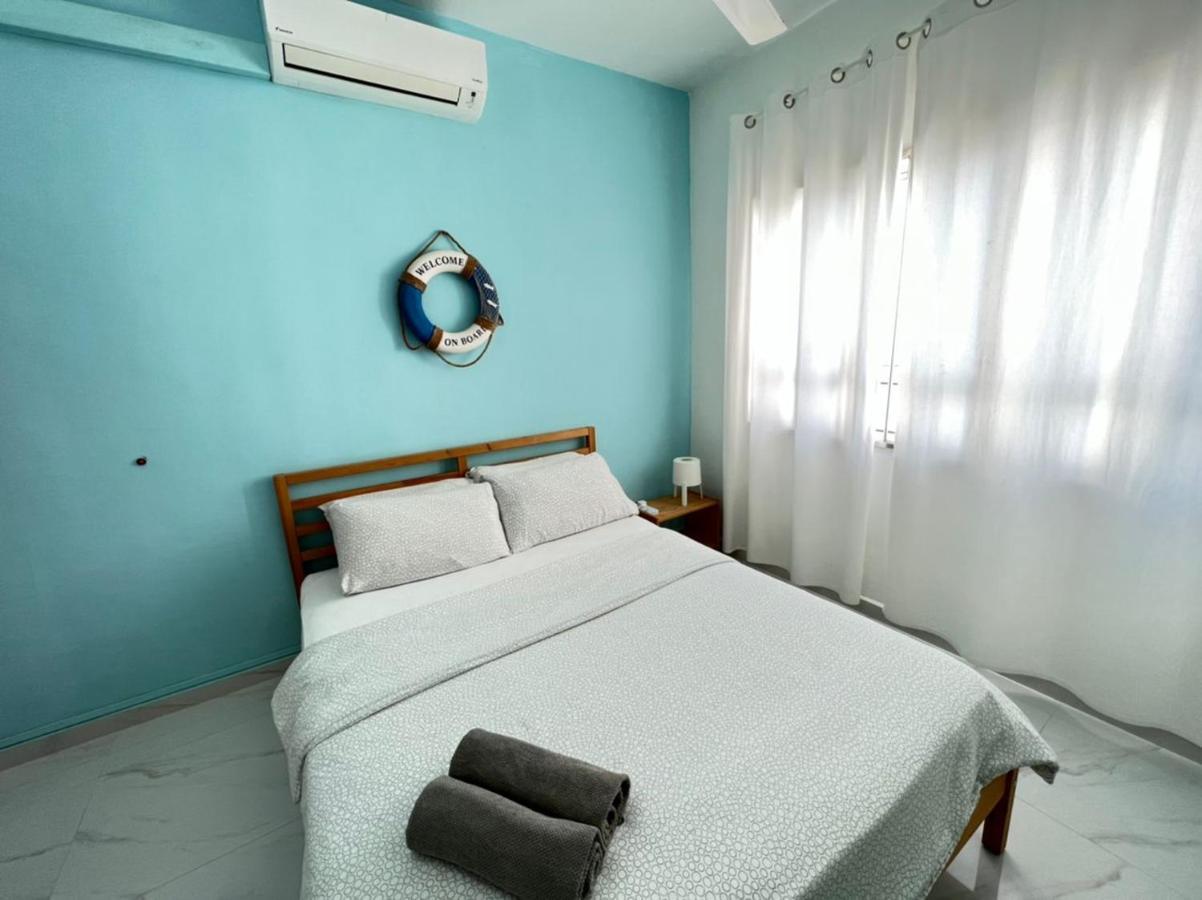 Seaview Holiday Apartment 2 - Free Wifi & Netflix Kuala Terengganu Ngoại thất bức ảnh