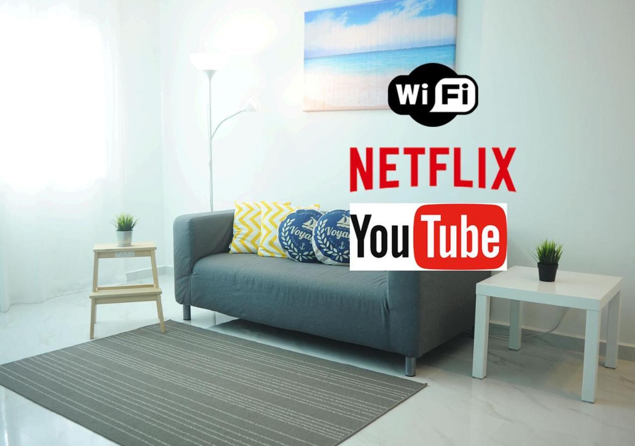 Seaview Holiday Apartment 2 - Free Wifi & Netflix Kuala Terengganu Ngoại thất bức ảnh